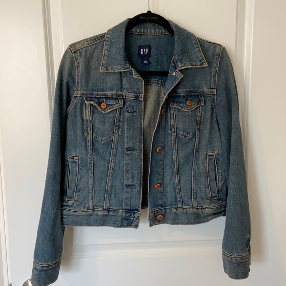 Gap classic denim jacket